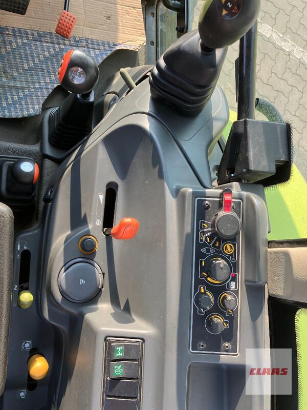 Claas AXOS 340 CX Traktor / 15679 in Puls