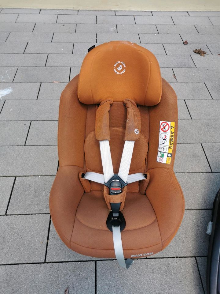 Kindersitz von Maxi cosi pearl pro 2 I size in Singen