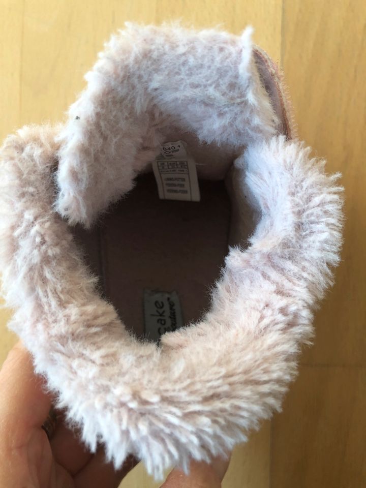 KINDERSACHEN SCHUHE GEFÜTTERT WINTER WARM KLETT GR 23 CUPCAKE in Berlin