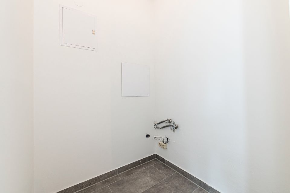 Sofort bezugsfrei: Frisch renoviertes 1-Zimmer-Apartment in direkter Parknähe in Leipzig