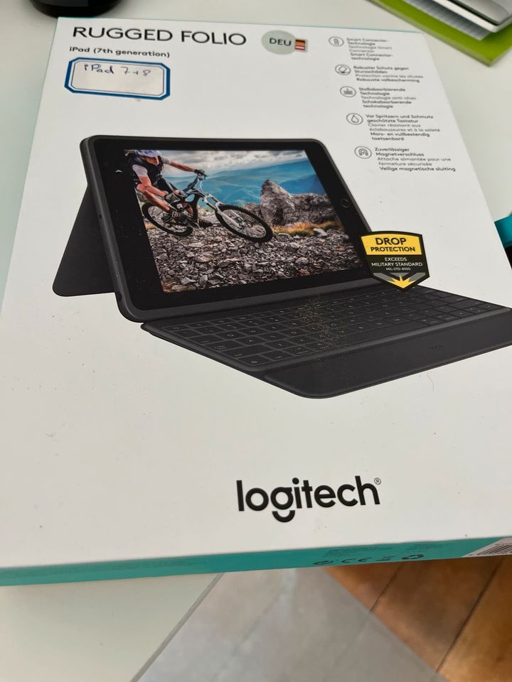 Logitech Rugged Folio iPad 7&8 in Höxter