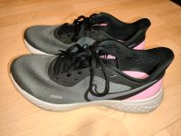 NEU Nike Damen-Sneaker Revolution 5 Gr. 42,5 Nur EINMAL getragen Sachsen-Anhalt - Weißenfels Vorschau