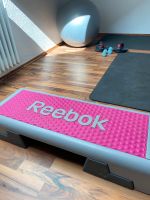 Reebok Step Board Steppbrett Lady pink-grau Nordrhein-Westfalen - Neuss Vorschau