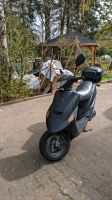 Rey Rexy 50 scooter Motorroller schwarz (rot) Hessen - Hünstetten Vorschau