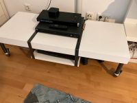 Ikea TV Tisch mit Halter mit Roller ist von uns weiß gestrichen Nordrhein-Westfalen - Dinslaken Vorschau