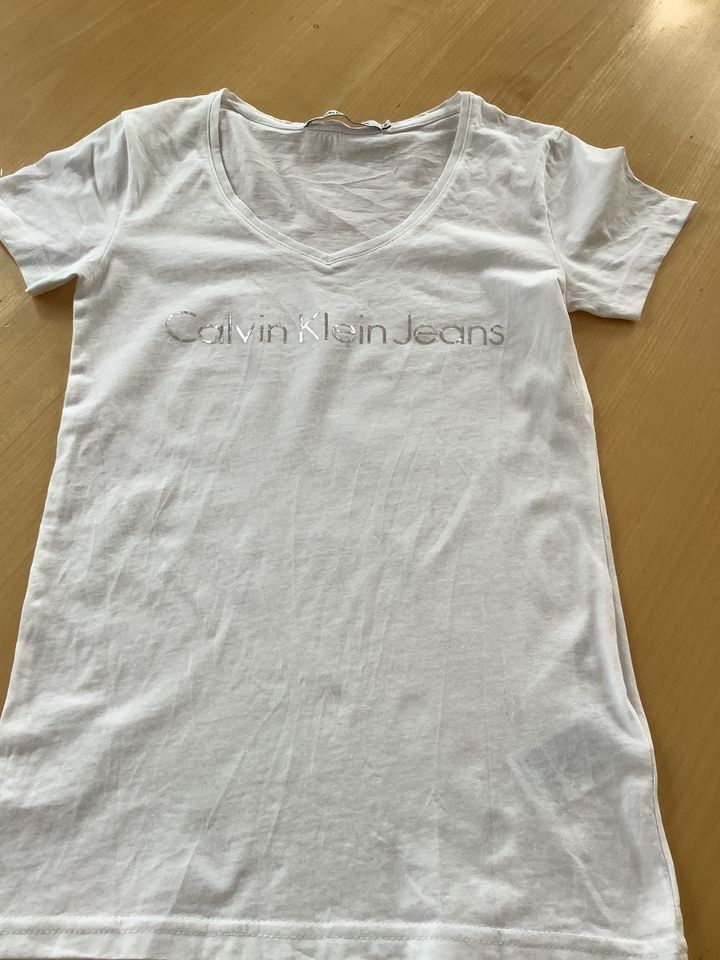 ❤️Calvin Klein Jeans T-Shirt S weiß neuwertig in Türkheim