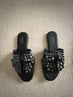 Hammerstein Leder mieten Silber schwarz Sandalen neuwertig 39 Köln - Köln Dellbrück Vorschau