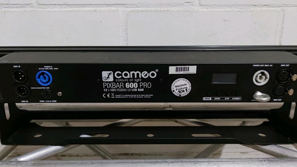Ledbar Lichtleiste Cameo Pixbar 600 Pro zu vermieteten in Borgentreich