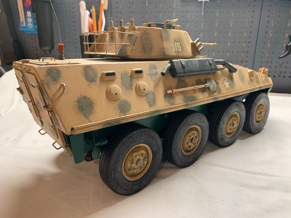 RC Amerikanischer Panzerspähwagen - Modell in München