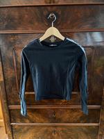New Yorker Langarm Shirt Größe XS schwarz mit weißen Streifen Sachsen - Pirna Vorschau