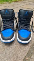 Nike Air Jordan Mid blau/schwarz Grösse 40 München - Bogenhausen Vorschau