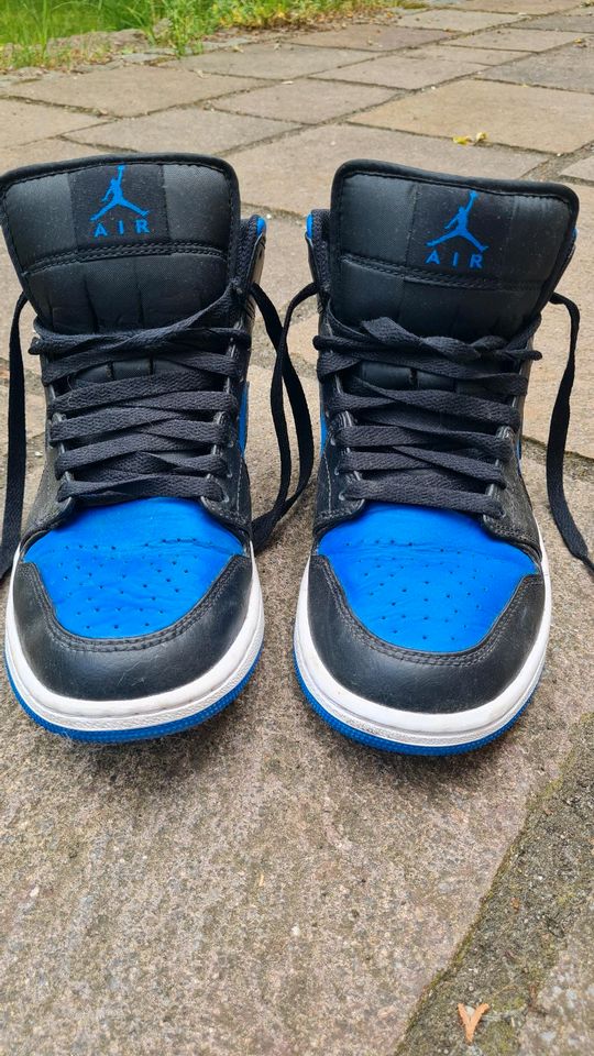 Nike Air Jordan Mid blau/schwarz Grösse 40 in München