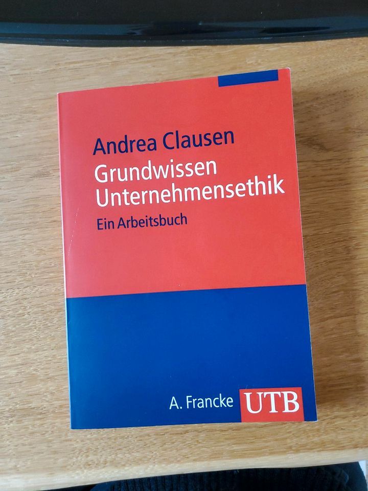 Grundwissen Unternehmensethik - Nachhaltigkeit- Andrea Clausen in Kellinghusen