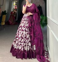 Lehenga indien in lila Niedersachsen - Munster Vorschau