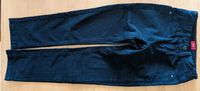 s.Oliver Gr. 140 Jeans Seattle, slim fit, dunkelblau nix Niedersachsen - Celle Vorschau