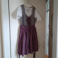 Dirndl mit entsprechenden Accessoires Nordrhein-Westfalen - Mülheim (Ruhr) Vorschau