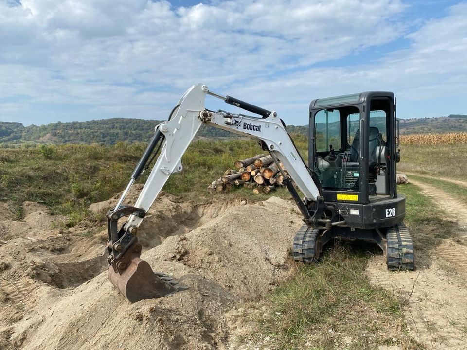 Bobcat E26 Minibagger mieten Engeter Works in Bischoffen