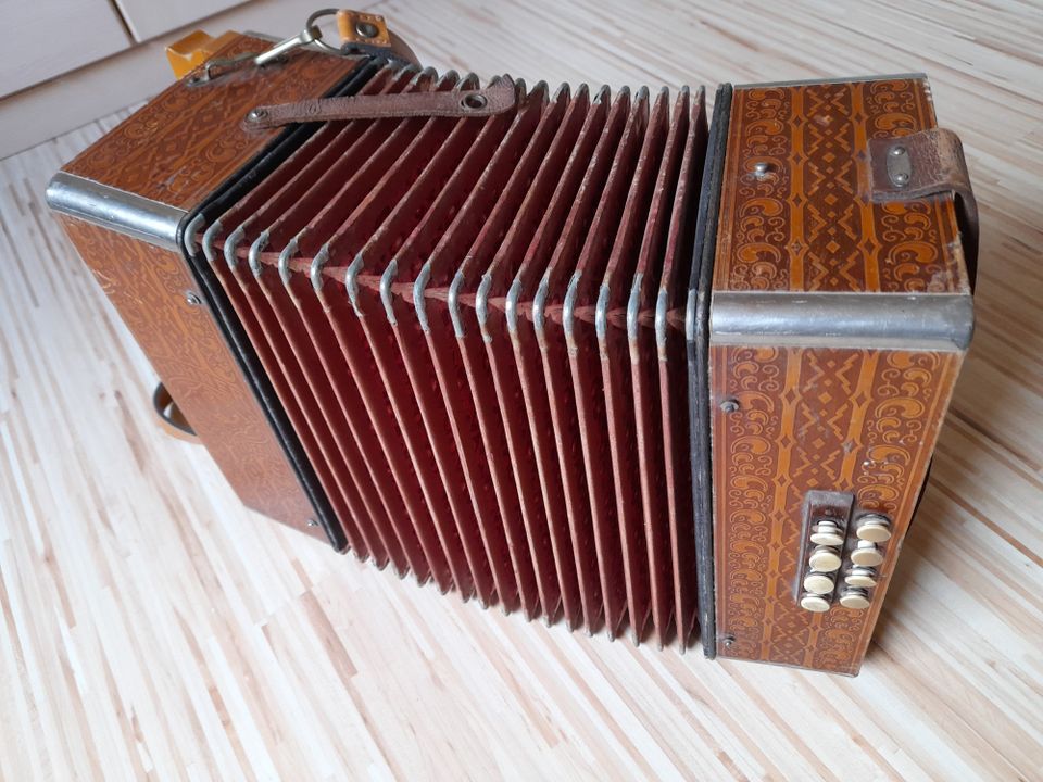 Hohner marca Accordeon / Akkordeon (alt, ca 100 Jahre) in Centrum