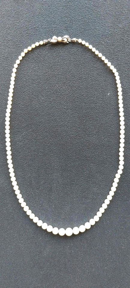 Perlenkette in Rüsselsheim