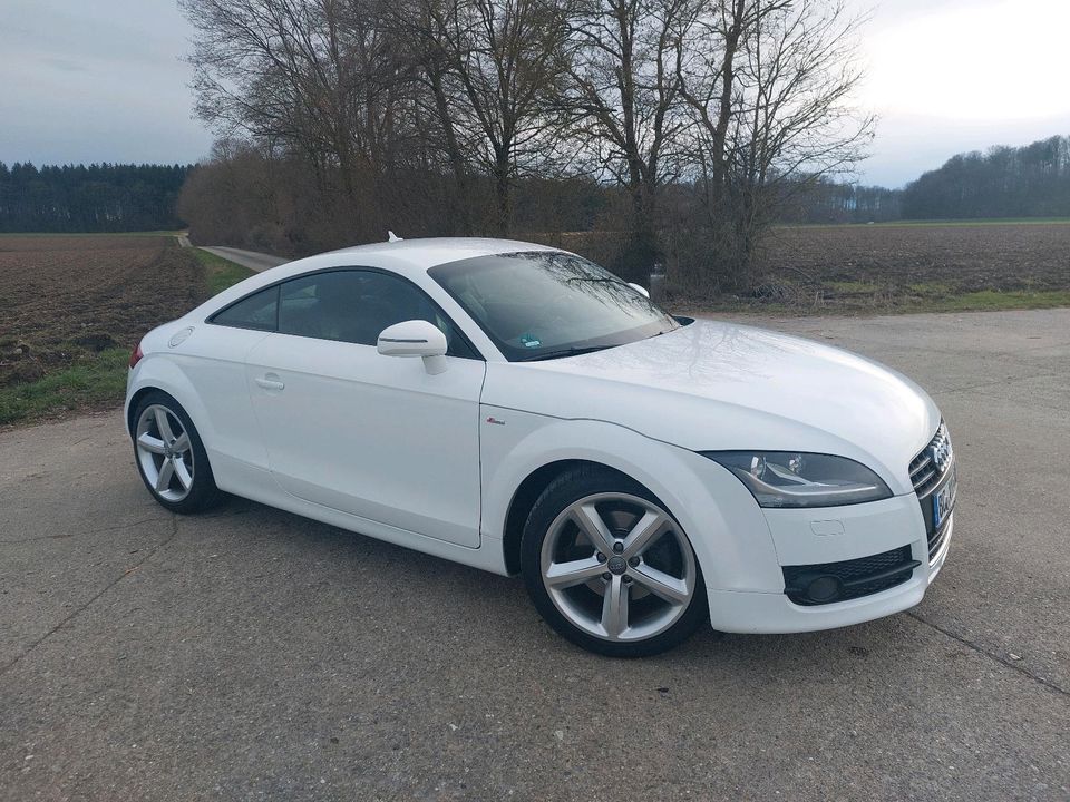 Audi TT Coupe 2.0 TFSI S-TRONIC S-Line Automatik 200 PS in Bad Schussenried