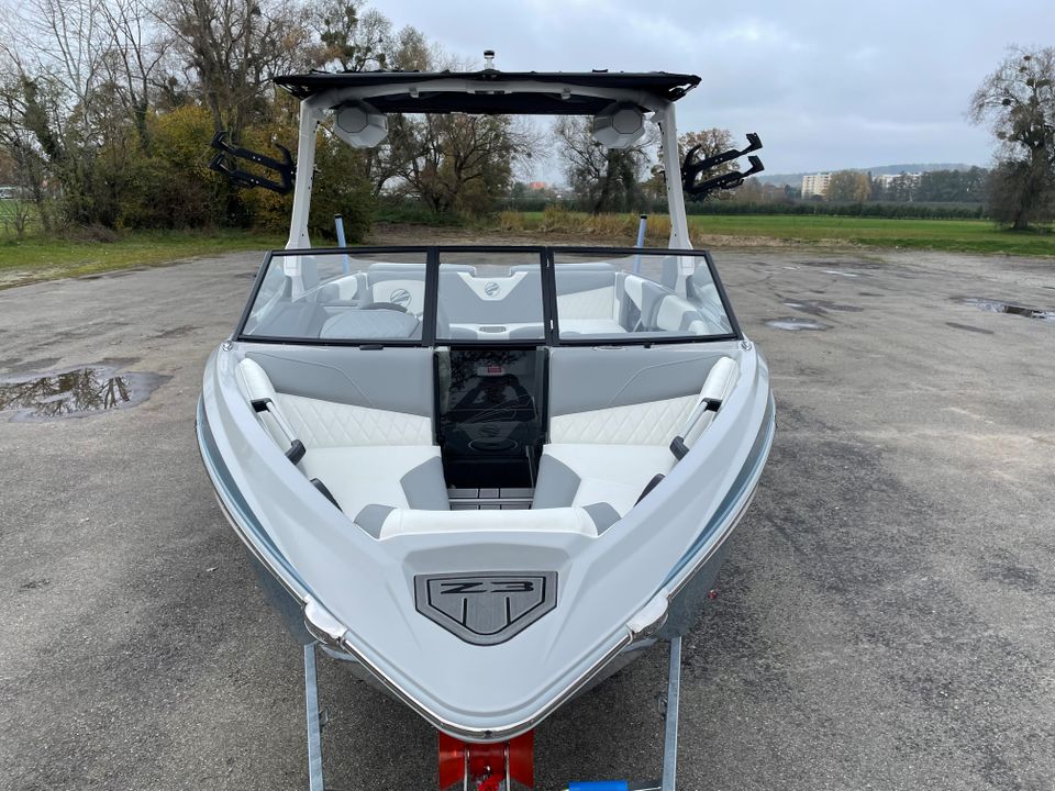 TIGÉ Z3 Wakesurf Boot, ähnl. Mastercraft, Malibu, NEU!! in Kressbronn am Bodensee