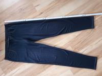 Leggings Treggings Jeans Nur die Gr. 38-40 dunkelblau Bremen - Schwachhausen Vorschau