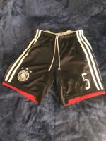 Adidas Shorts Deutscher Fußball Bund in schwarz Größe 140 Nordrhein-Westfalen - Schloß Holte-Stukenbrock Vorschau