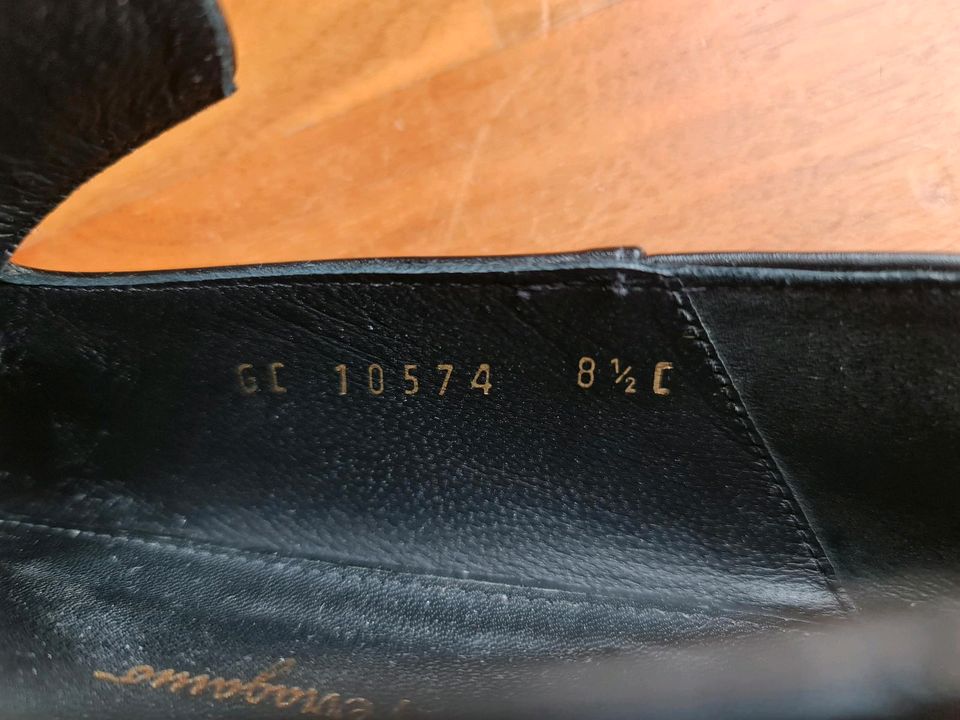 Salvatore Ferragamo Cesaro Loafer aus Kalbsleder Gr. 39 in Berlin