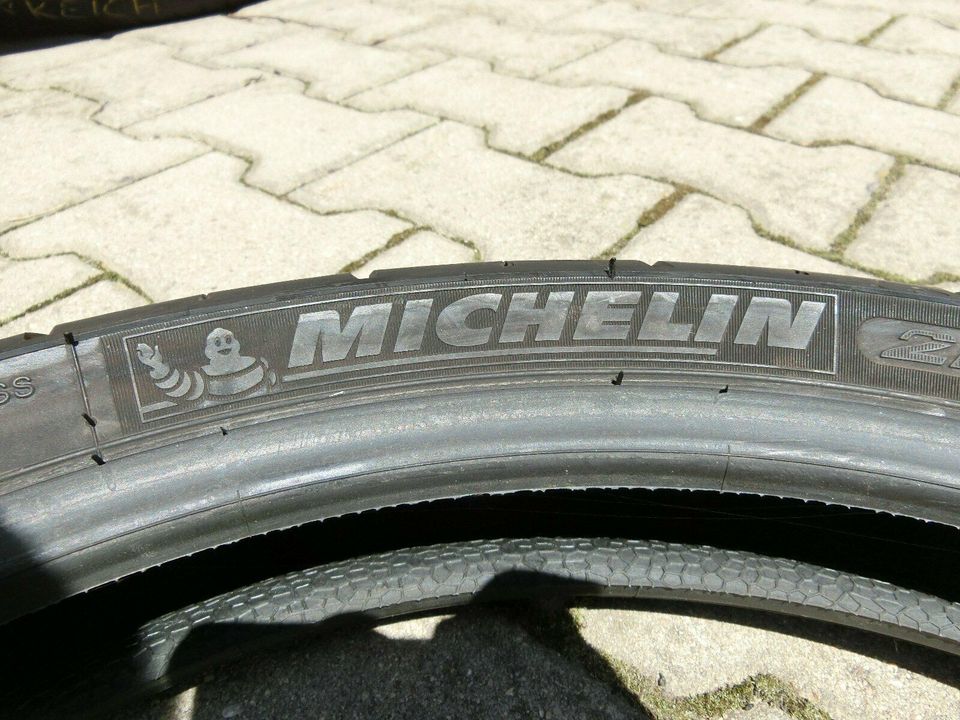 Motorradreifen Michelin 2CT Pilot Road 4 Trail 120/70 R19 60V in Speichersdorf