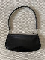 Kleine schwarze Baguette Bag/Tasche mit Schlangenlederoptik Bochum - Bochum-Südwest Vorschau