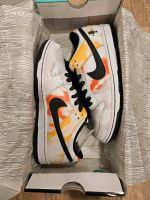 Nike sb dunk low raygun white Berlin - Reinickendorf Vorschau