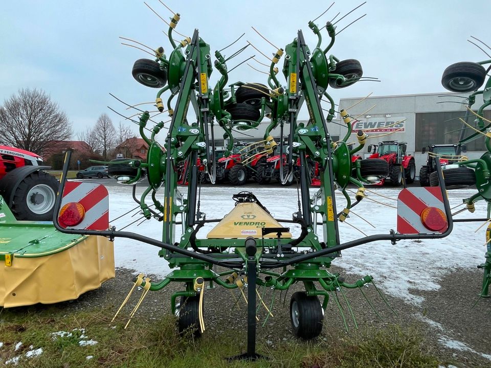 Krone Vendro 900 Heuwender in Salzkotten