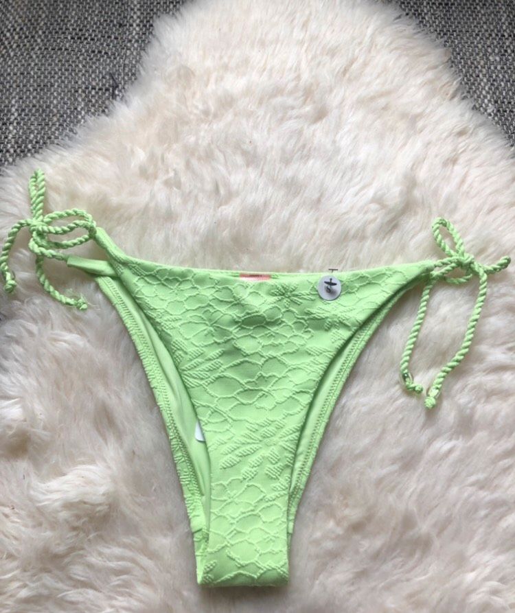 Hunkemöller Damen Cheeky Bikinihose, Bademode, S, Neu mit Etikett in Schwarzenbach a d Saale