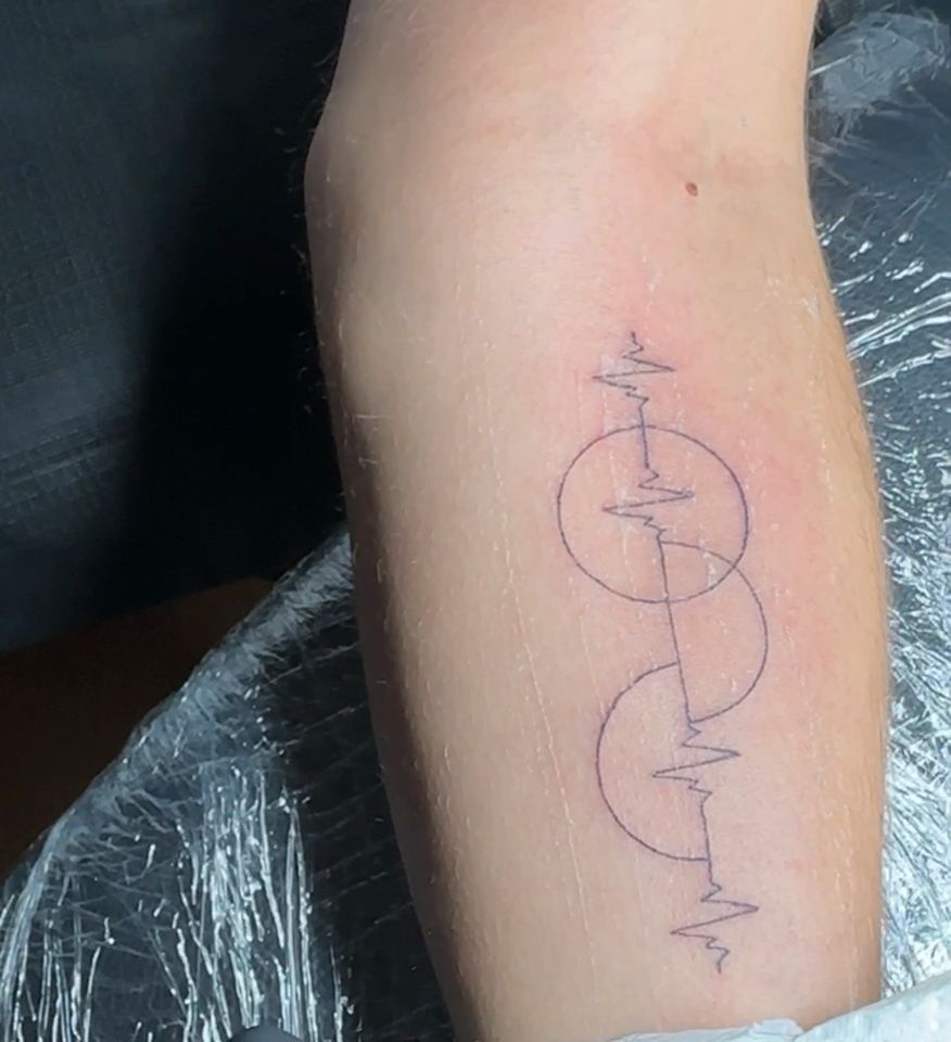 Individuelle Fine Line Tattoos in Leipzig