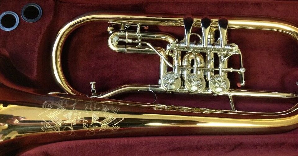 Lidl Flügelhorn 742G Goldmessing, Trigger inkl. Koffer **NEU** in Mömlingen