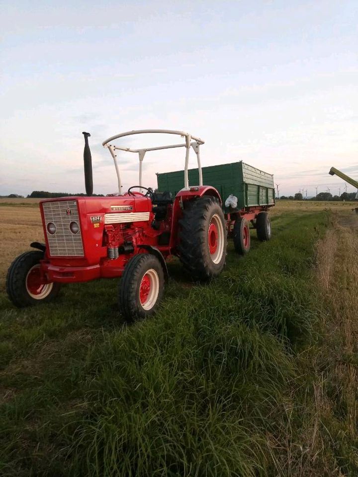 Ihc 624S ihc 523/624/724/824 in Zierenberg