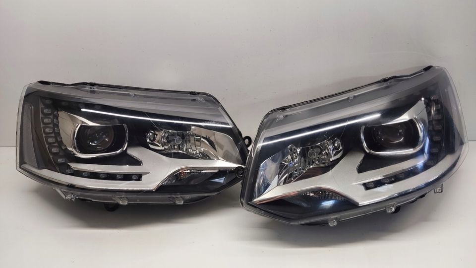 VW T5 Facelift7E XENON LED SCHEINWERFER LINKS RECHTS in Neu-Isenburg