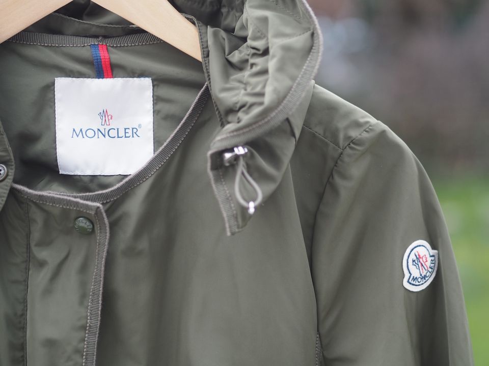 Original Moncler Mantel Parka Damen - S/36 in Augsburg