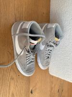 Nike Schuhe grau Baden-Württemberg - Merzhausen Vorschau
