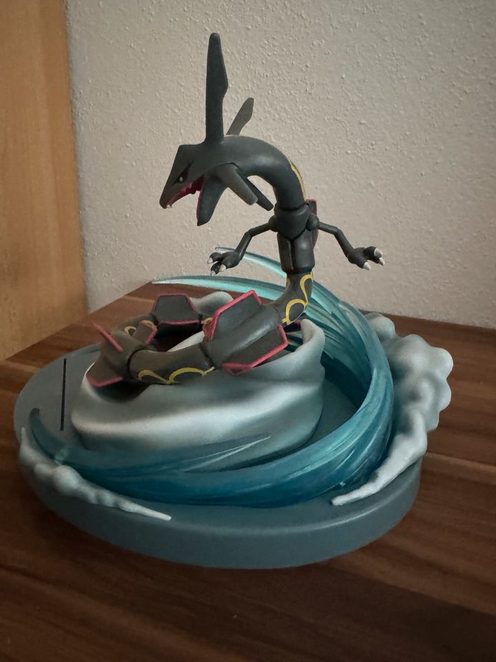 Shiny Rayquaza Kartenhalter Pokémon Figur in Ingolstadt