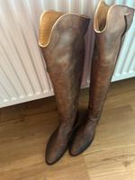 Overknees Lederstiefel Gr. 38 Original Vero Cuoio Niedersachsen - Hemmingen Vorschau