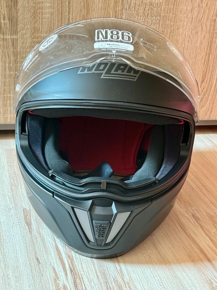 Motorradhelm Nolan N86 (matt-schwarz) in Original-Verpackung in Swisttal