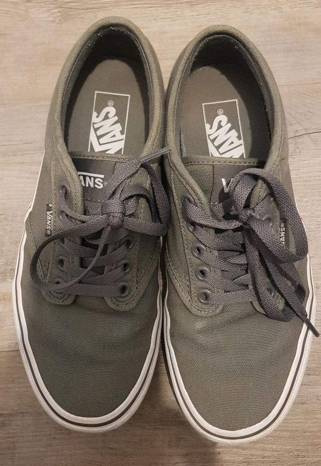 Vans Schuhe Sneakers grau 39 in Mücke