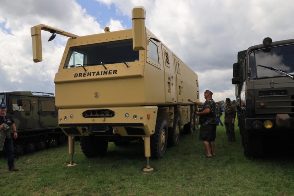 NVA DDR Bundeswehr US Army Treffen W50 Ural Trabant Humvee in Markneukirchen