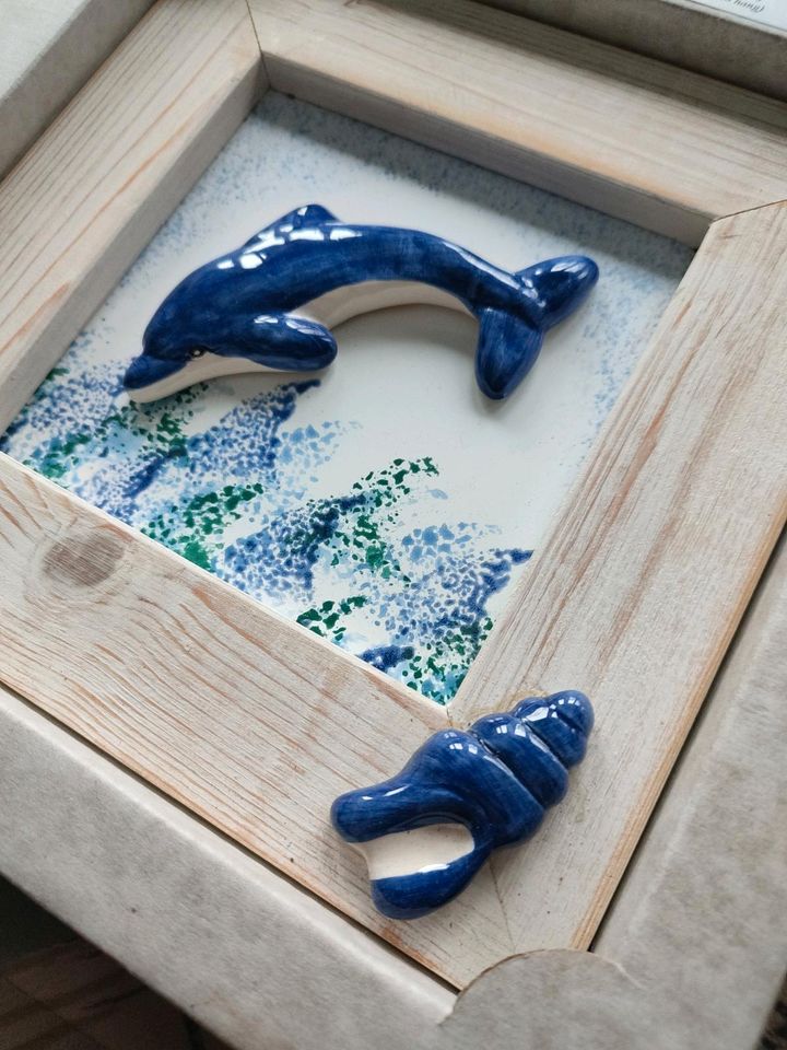 Porzellan Bild Delfin, Maritimes Bild, Keramik Delfin, Badezimmer in Siegbach