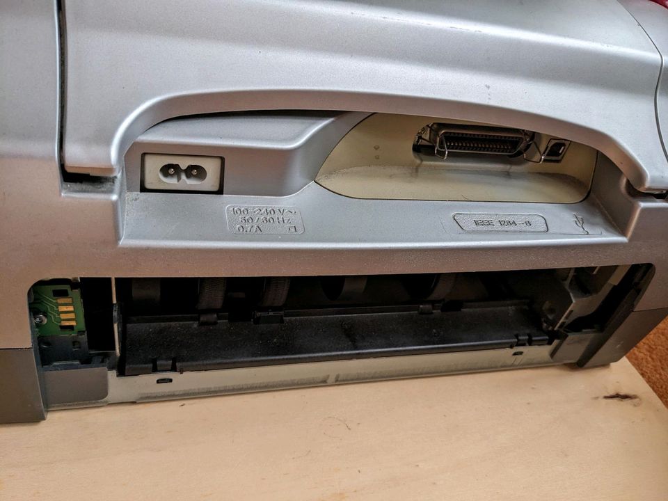 HP Deskjet 990C Tintenstrahldrucker, wirft schräg aus, Rest ok in Fulda