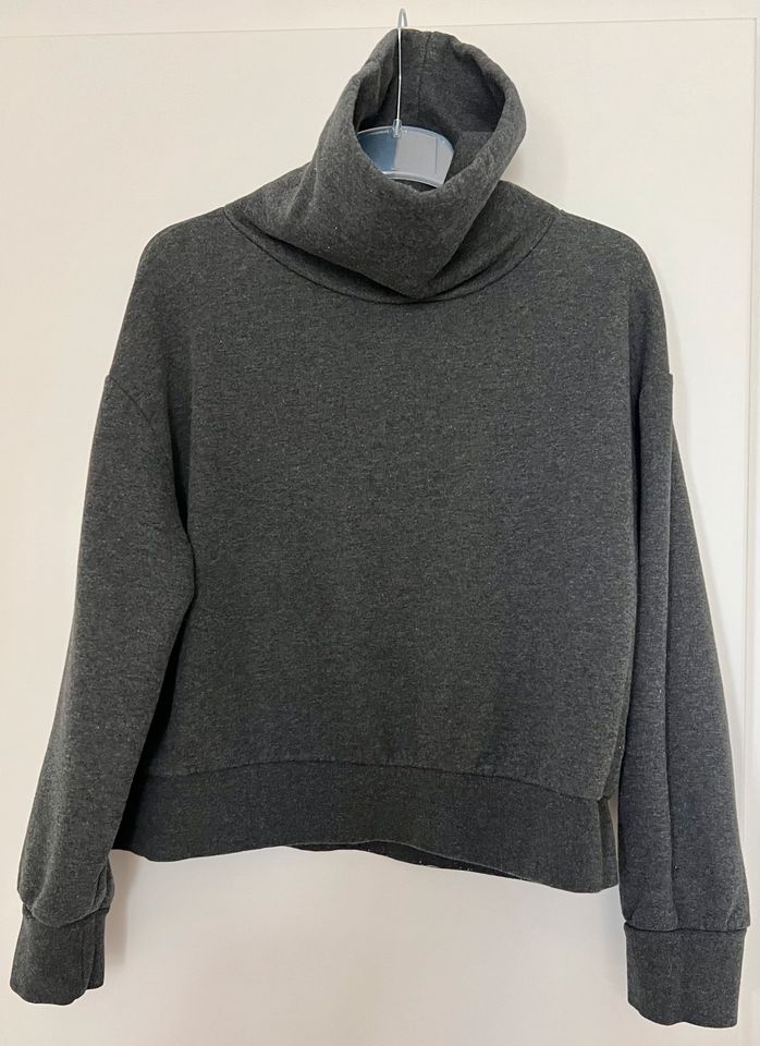 Sweater Rollkragen cropped Langarm grau antrazith Zara Gr L in Wiesbaden