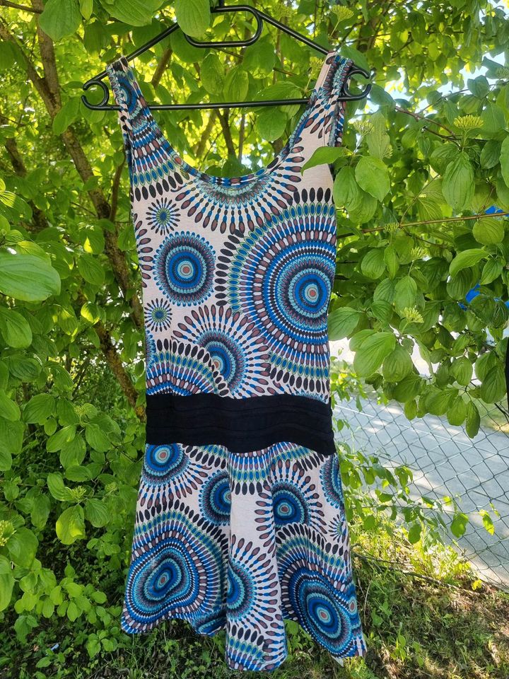 Kurzes Hippie Kleid für Sommer in München