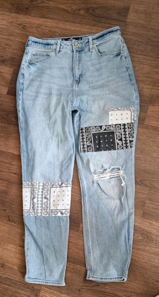 Ultra High Rise Jeans Hollister Gr. 28/27 S in Hamburg