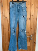 Bershka Denim Collection Flare Schlaghose Jeans Risse Berlin - Reinickendorf Vorschau